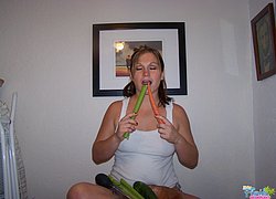 kinky amateur milf fucking her vegetables